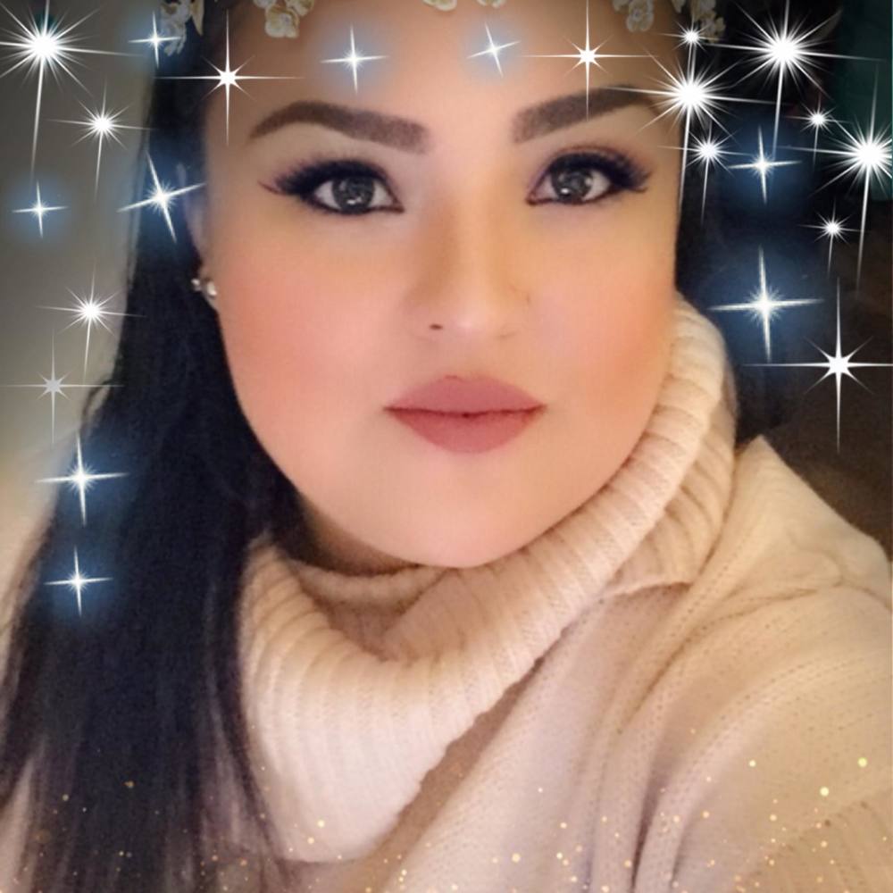 Meet your Posher, Paola